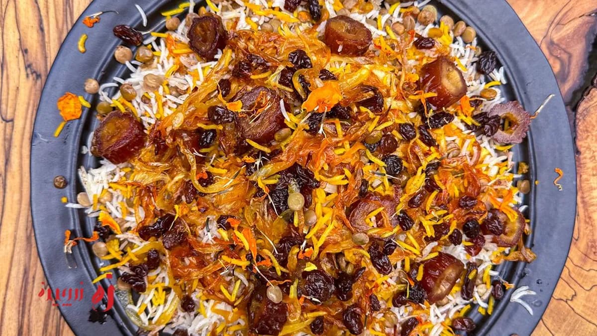 طرز تهیه عدس پلو مجلسی دانه ‌دانه مثل رستوران ‌ها با پیاز داغ مجلسی1