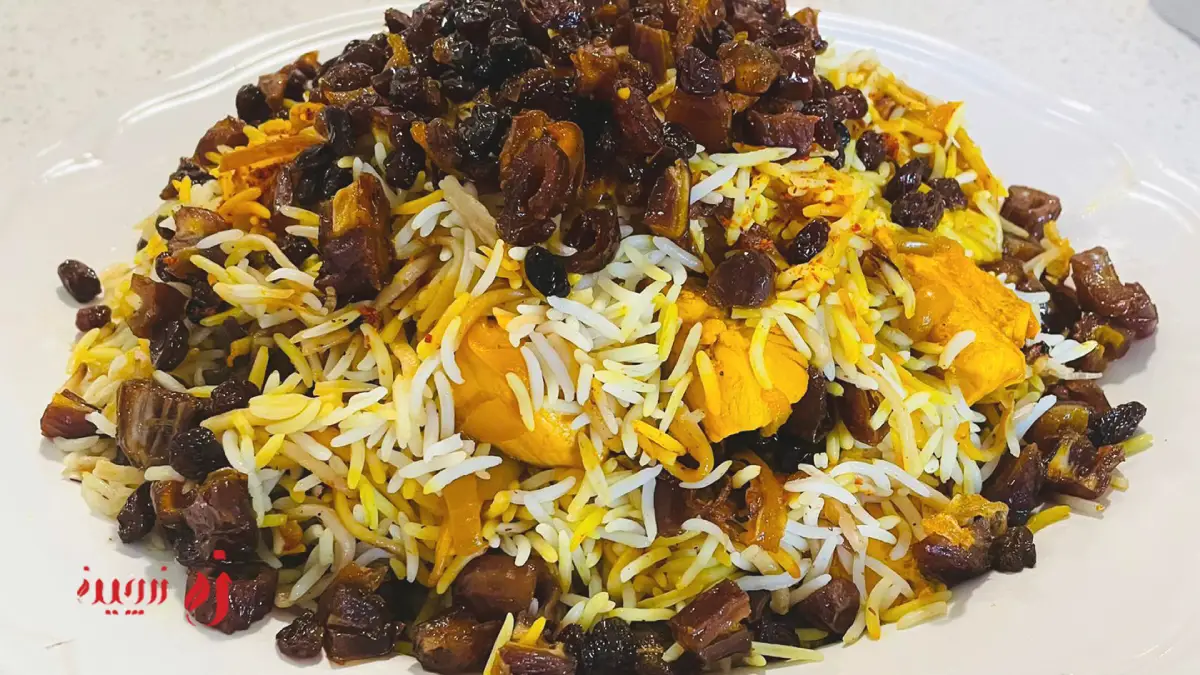 طرز تهیه رشته پلو مجلسی با گوشت قلقلی و کشمش یا مرغ1