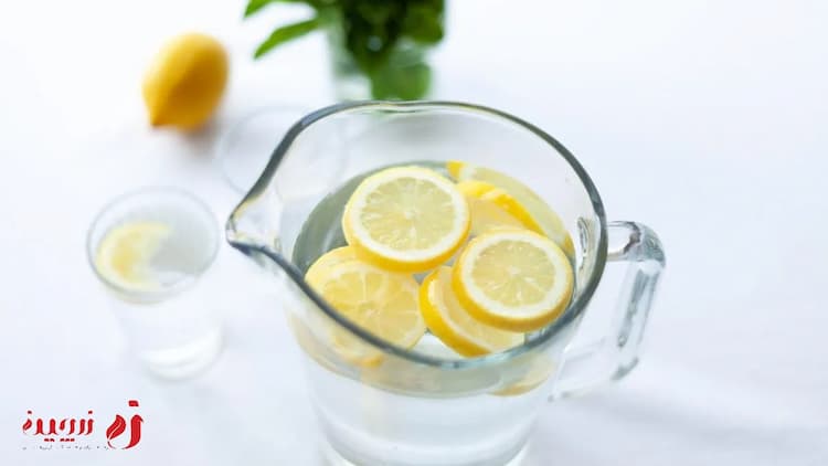 نوشیدن آب با غذا مضر است یا مفید؟
