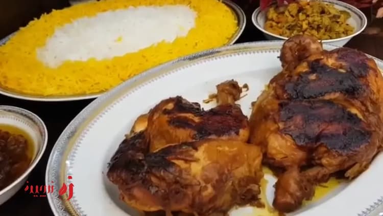 طرز تهیه یخنی مرغ؛ دستور پخت سنتی و خوشمزه مرغ به سبک مشهدی