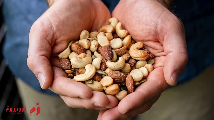 میوه خشک و آجیل مراقب کالری‌های پنهان باشید!