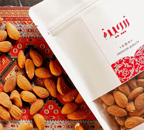 مغز بادام خارجی خام