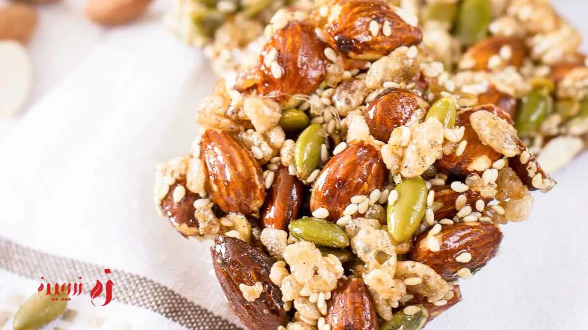 طرز تهیه کنجد عسلی؛ یک میان وعده سالم و خوشمزه