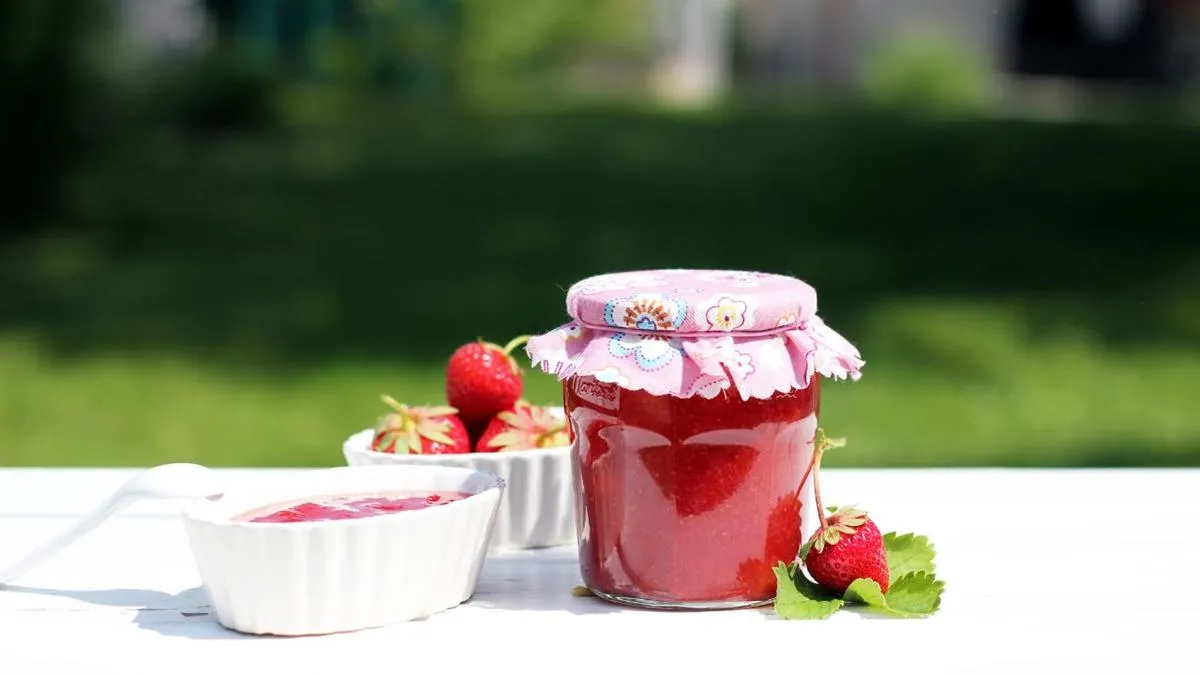 طرز تهیه مربا تمشک در خانه به همراه نکاتی مهم