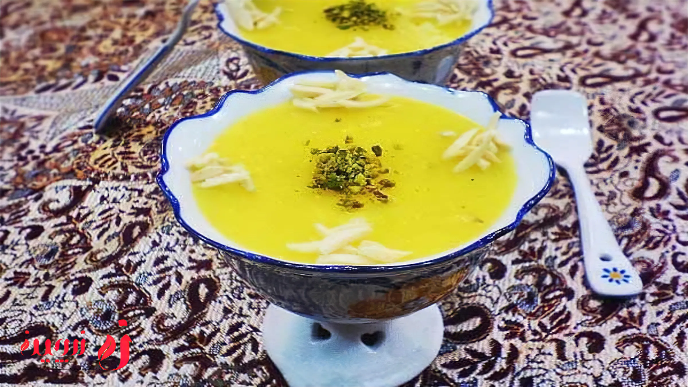 طرز تهیه ماقوت زعفرانی و شکلاتی | دستور آسان برای همه