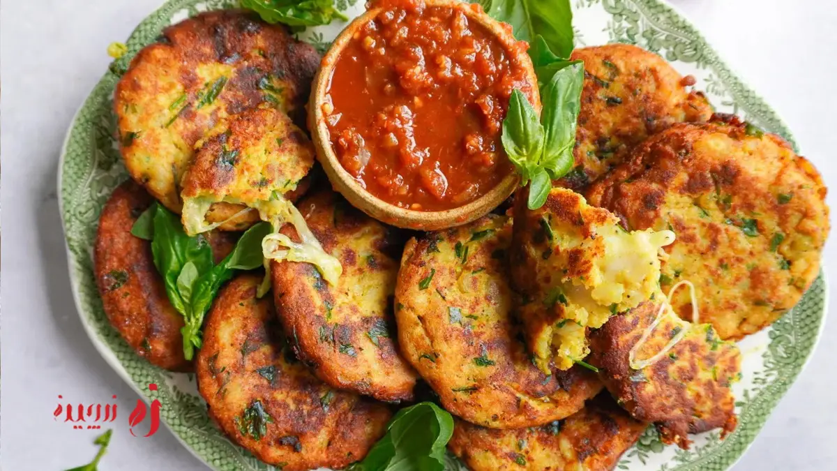 طرز تهیه کوکوی چیپس؛ یک شام یا نهار سبک و سریع