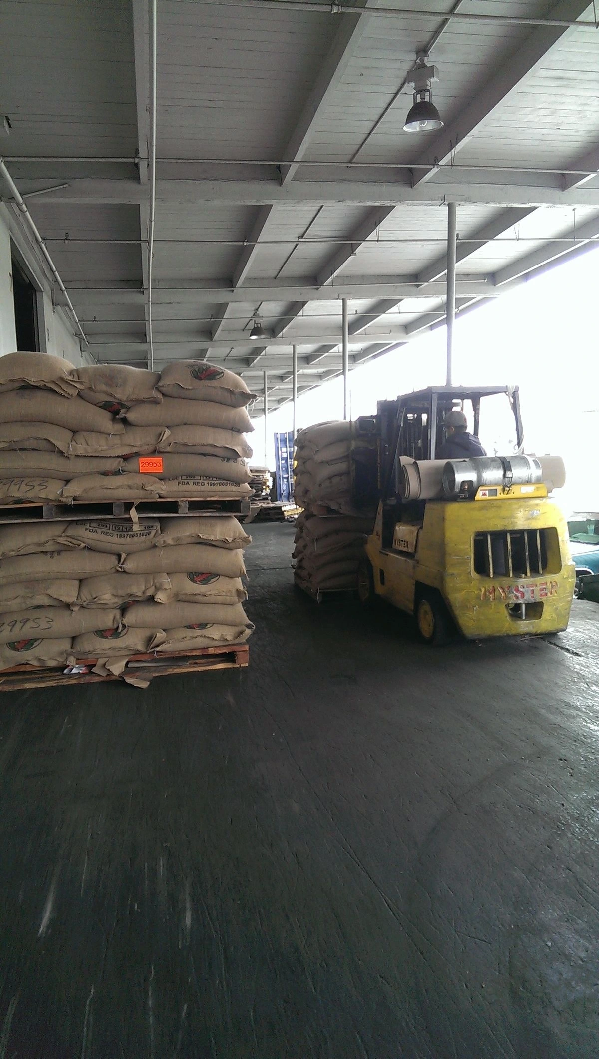 فروشگاه زرچین در عکس اول در تهران - شور آباد